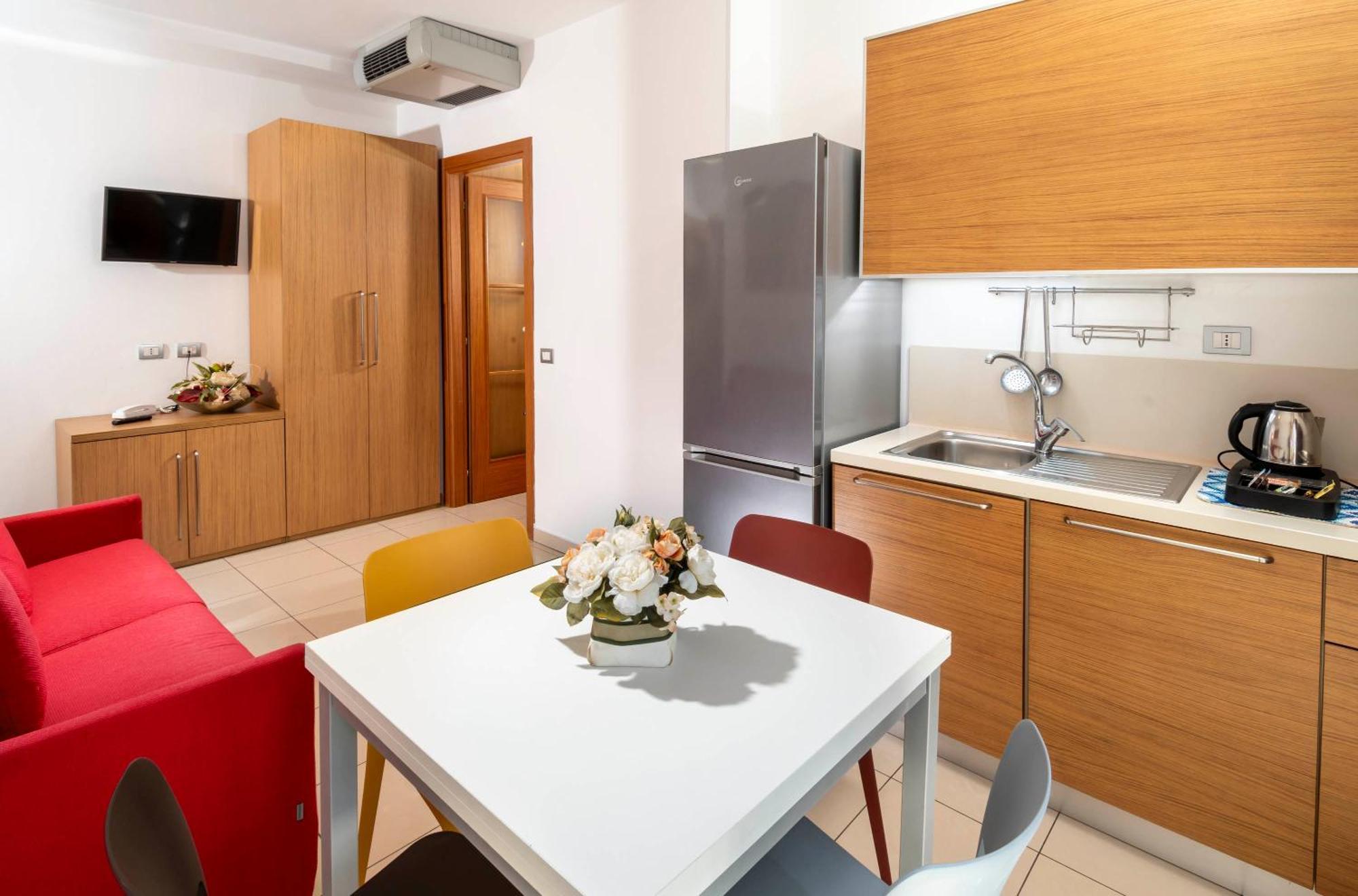 רימיני Residence Marzia מראה חיצוני תמונה